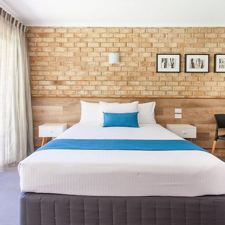 Woombye Sunshine Coast Motor Lodge מראה חיצוני תמונה