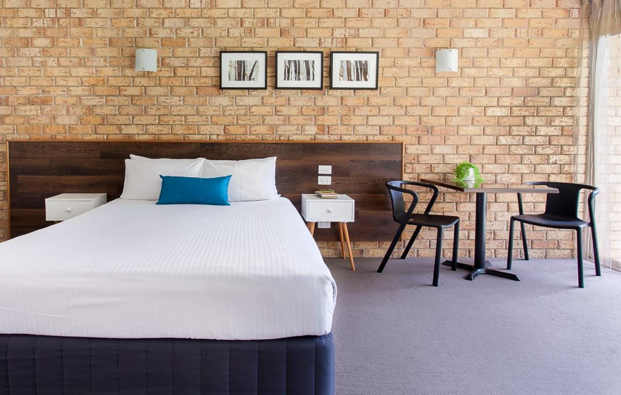 Woombye Sunshine Coast Motor Lodge מראה חיצוני תמונה